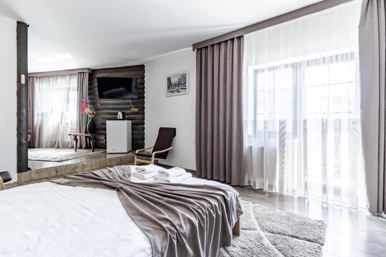 Маєток "Zymon & Ski" Bukovel Ngoại thất bức ảnh